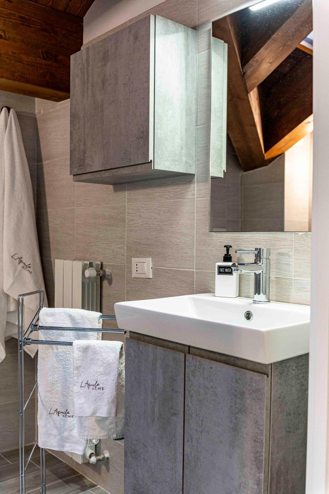L'Aquila Home 'Il Comfort In 4 Camere' Dış mekan fotoğraf
